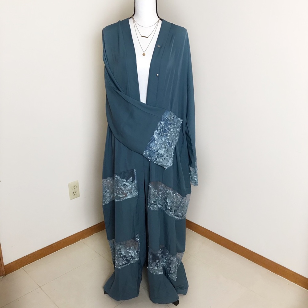 Dubai Lace Detail Open Abaya with Matching Hijab